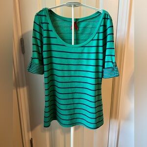 Women’s Red Camel Striped Short-sleeve Top Size Mesium